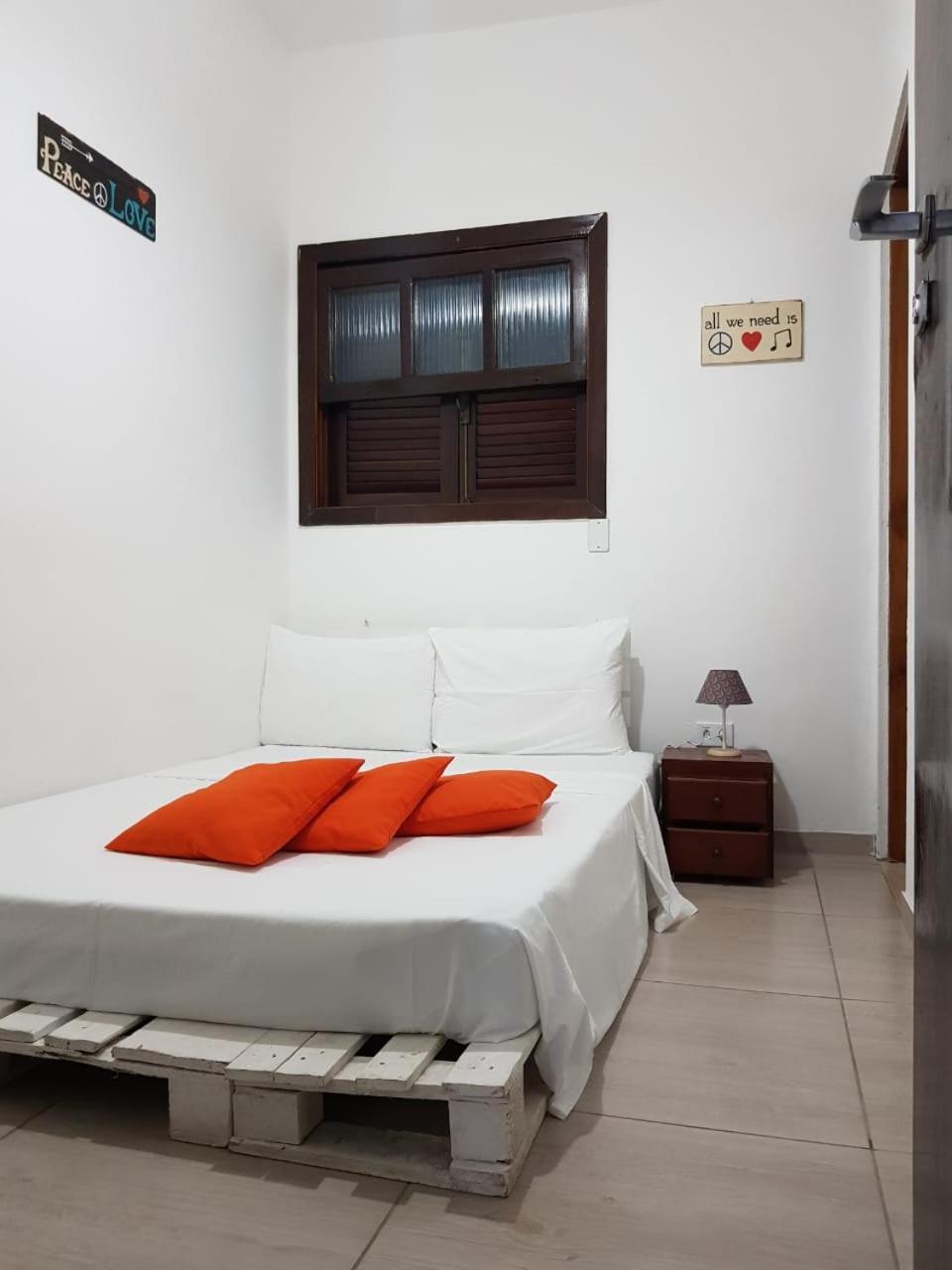 Santo Quintal Hostel Убатуба Экстерьер фото